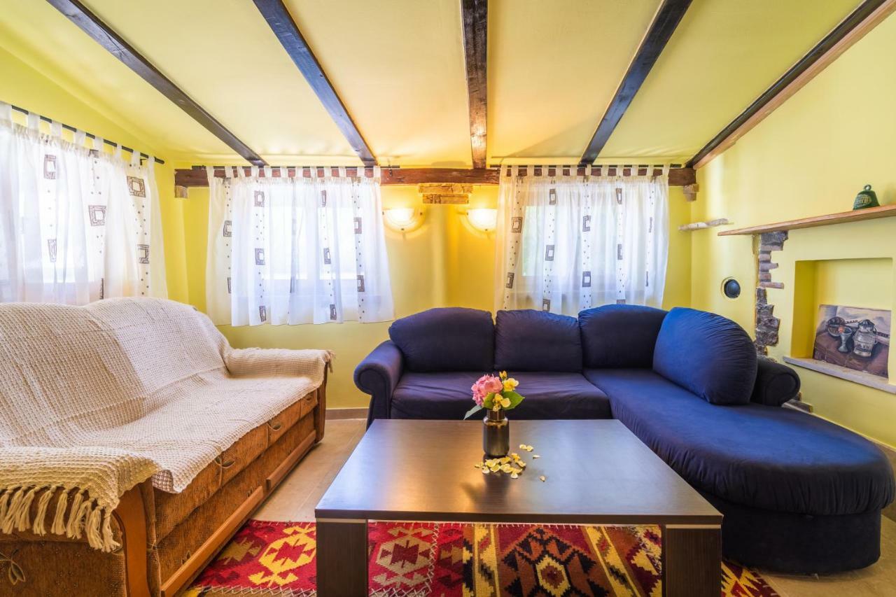 Holiday Home Carla And Dajana Veliki Vareški Екстериор снимка